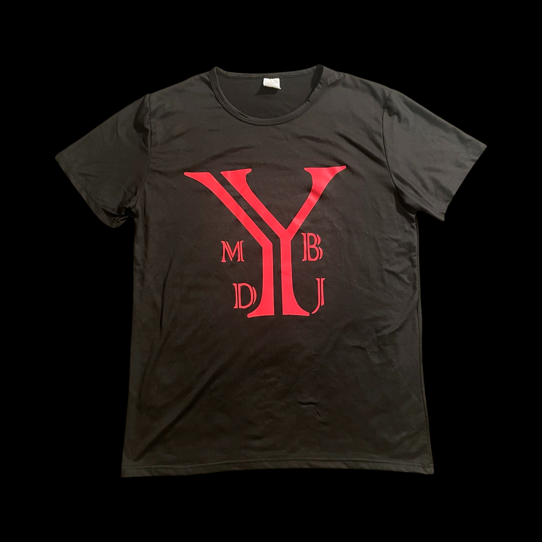 Roman tee